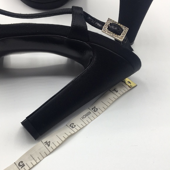 Stuart Weitzman black heels with crystal buckle size 6 medium - Picture 9 of 12